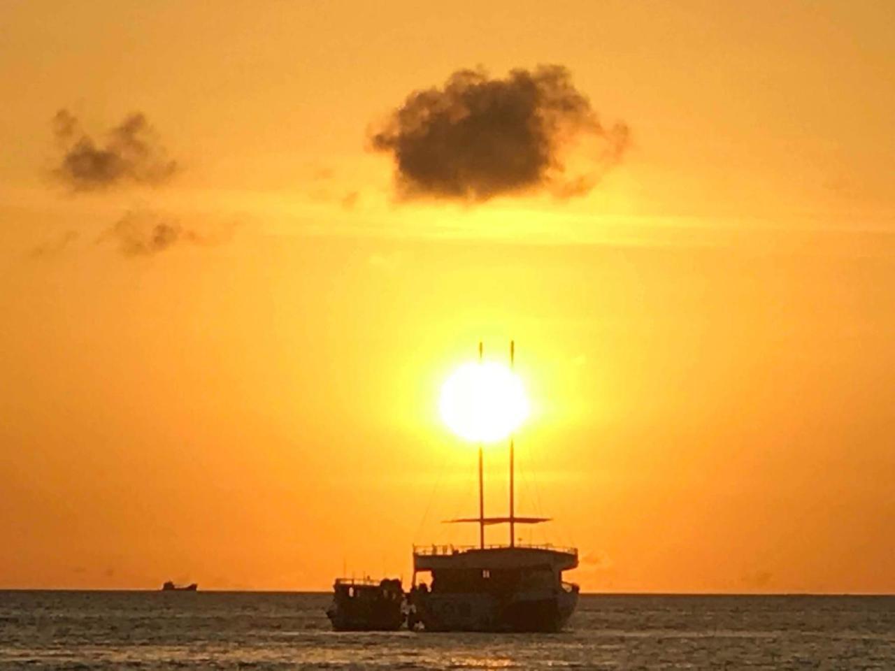 ホテル String Wave Maldives グリ エクステリア 写真